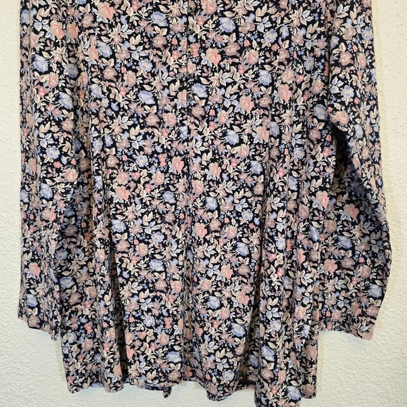 J.Jill Medium Cotton Modal Blend Pleated Floral Tunic - Picture 7 of 11